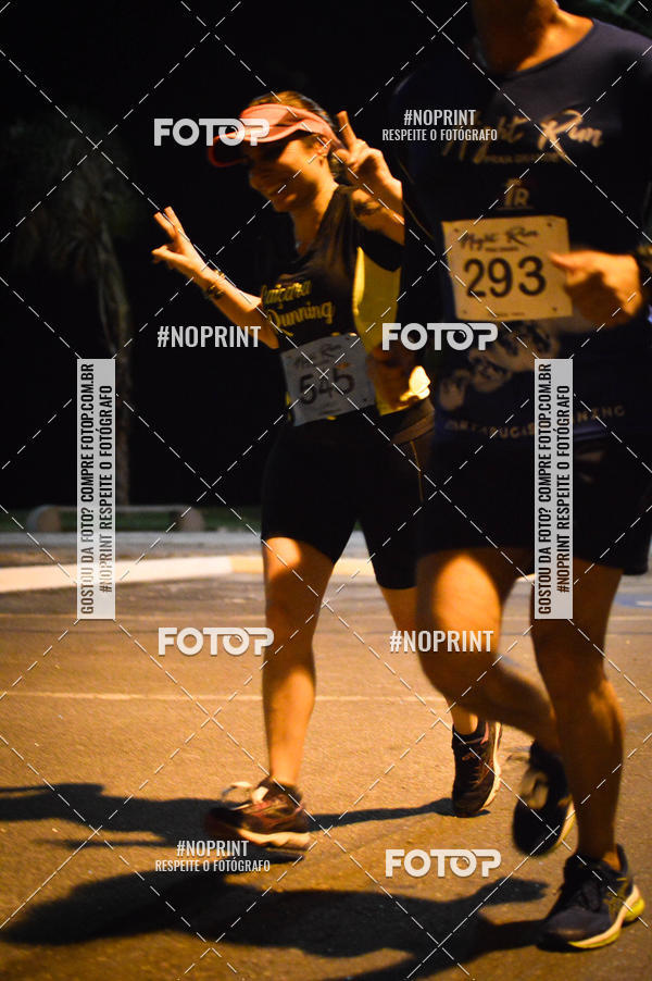 Buy your photos of the eventNight Run 5K 10K Praia Grande on Fotop