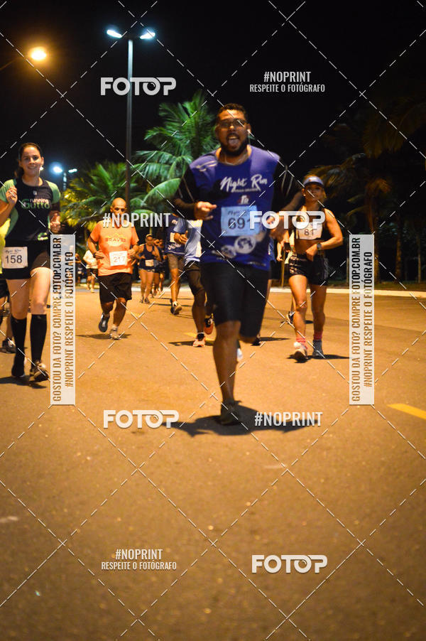Buy your photos of the eventNight Run 5K 10K Praia Grande on Fotop