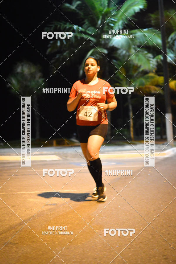 Buy your photos of the eventNight Run 5K 10K Praia Grande on Fotop