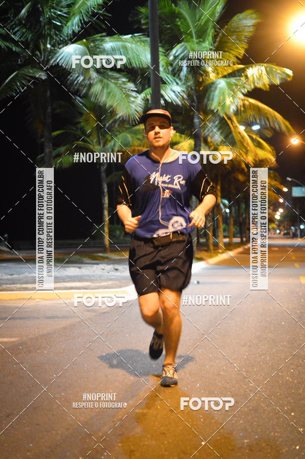 Buy your photos of the eventNight Run 5K 10K Praia Grande on Fotop