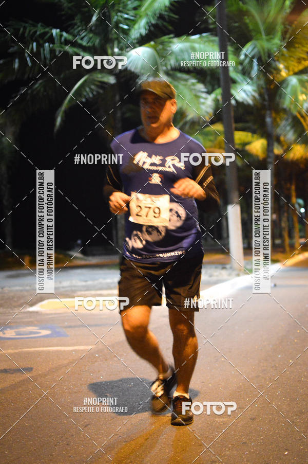 Buy your photos of the eventNight Run 5K 10K Praia Grande on Fotop