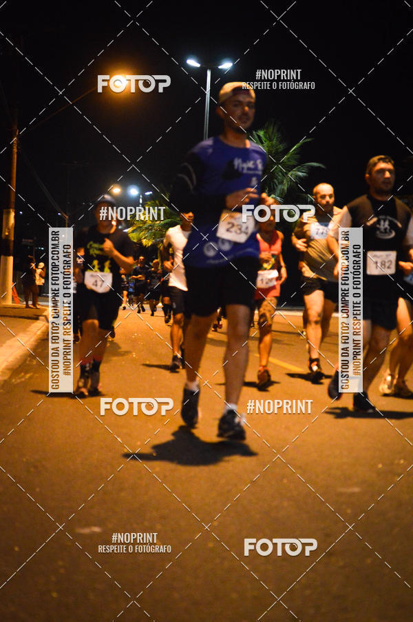 Buy your photos of the eventNight Run 5K 10K Praia Grande on Fotop