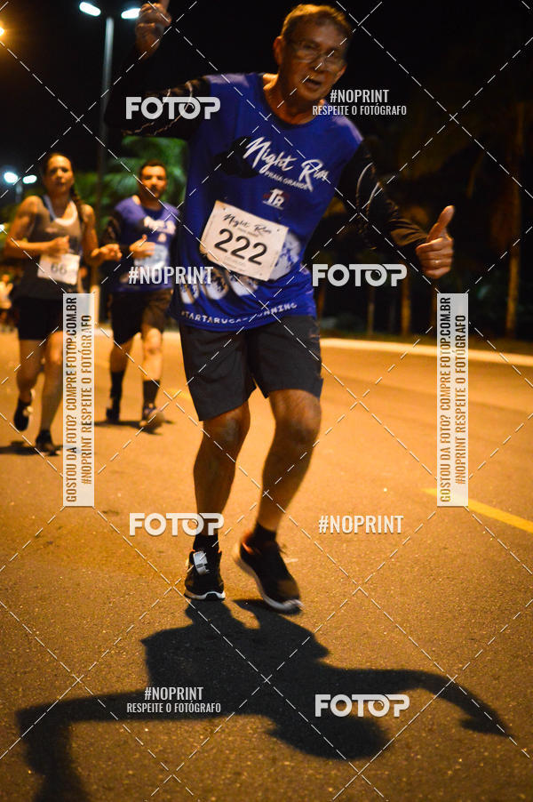 Buy your photos of the eventNight Run 5K 10K Praia Grande on Fotop