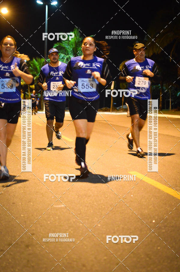 Buy your photos of the eventNight Run 5K 10K Praia Grande on Fotop