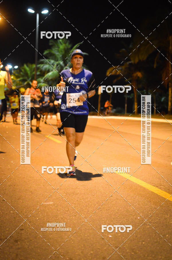 Buy your photos of the eventNight Run 5K 10K Praia Grande on Fotop