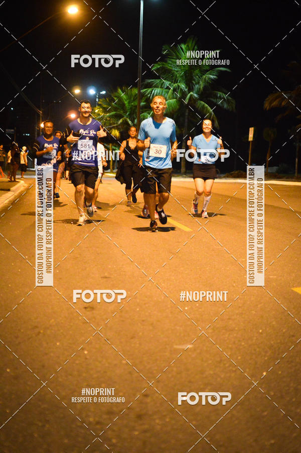 Buy your photos of the eventNight Run 5K 10K Praia Grande on Fotop