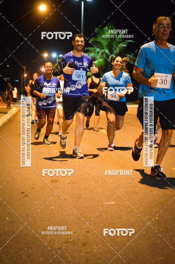 Buy your photos of the eventNight Run 5K 10K Praia Grande on Fotop