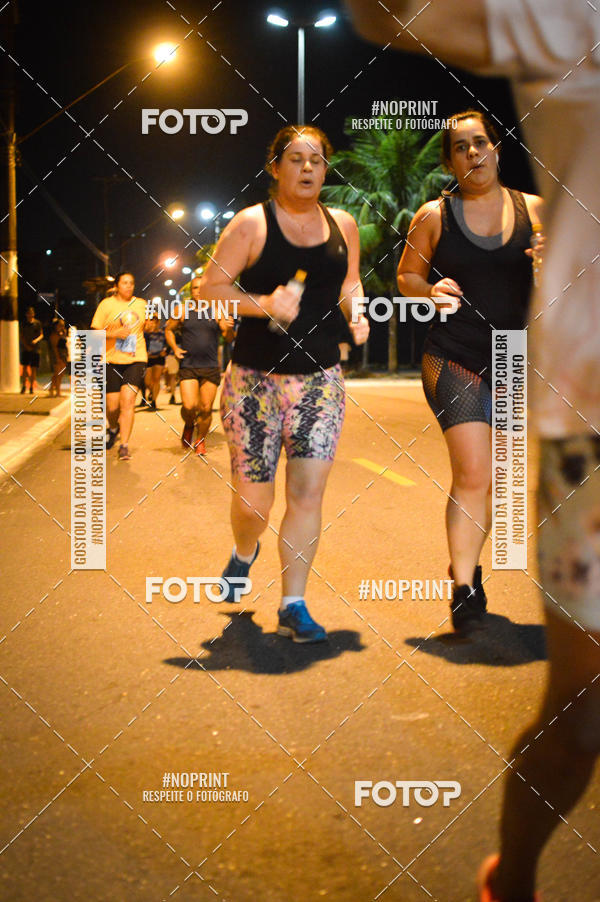 Buy your photos of the eventNight Run 5K 10K Praia Grande on Fotop