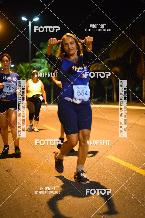 Buy your photos of the eventNight Run 5K 10K Praia Grande on Fotop