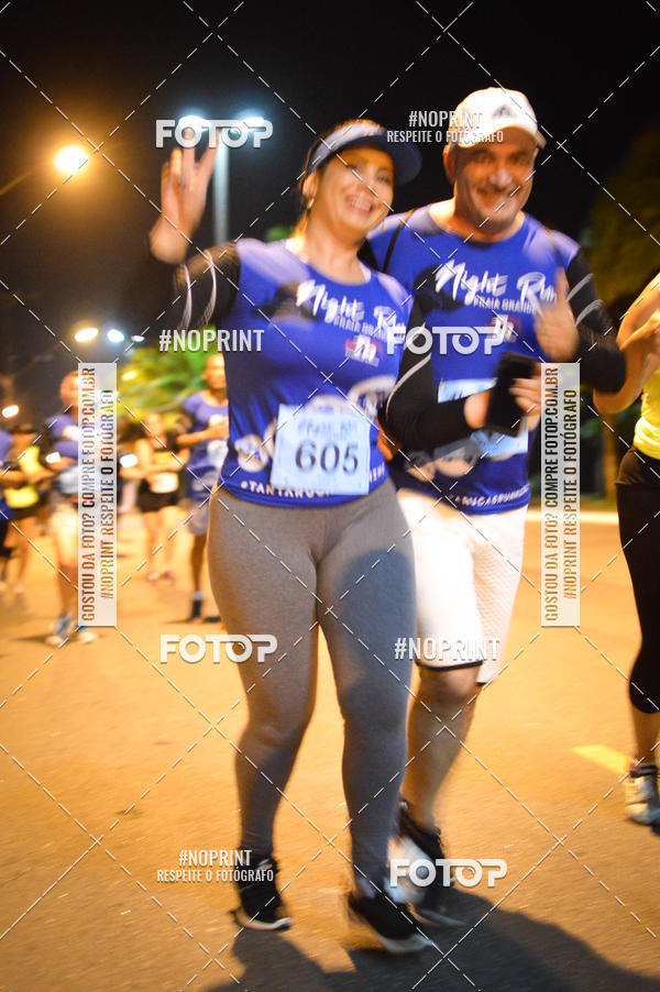 Buy your photos of the eventNight Run 5K 10K Praia Grande on Fotop