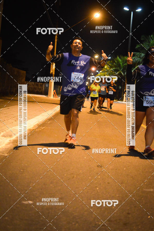 Buy your photos of the eventNight Run 5K 10K Praia Grande on Fotop
