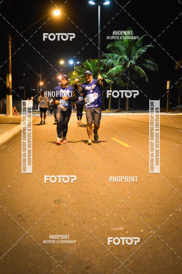 Buy your photos of the eventNight Run 5K 10K Praia Grande on Fotop