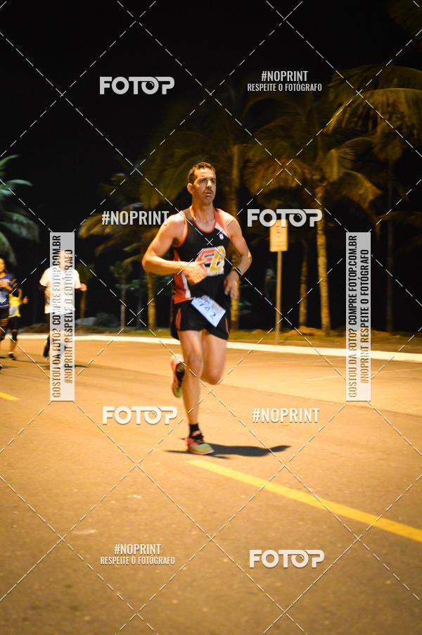 Buy your photos of the eventNight Run 5K 10K Praia Grande on Fotop
