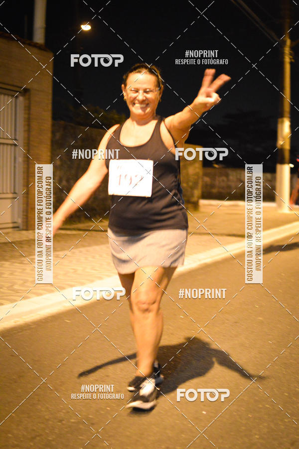 Buy your photos of the eventNight Run 5K 10K Praia Grande on Fotop