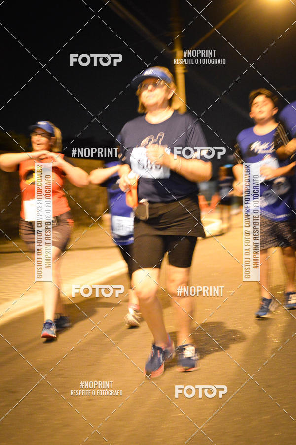 Buy your photos of the eventNight Run 5K 10K Praia Grande on Fotop