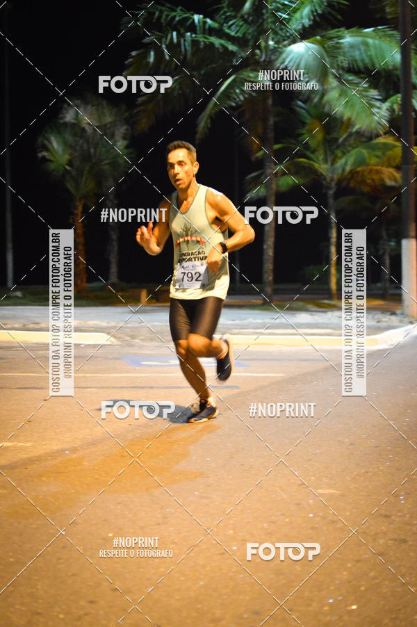 Buy your photos of the eventNight Run 5K 10K Praia Grande on Fotop