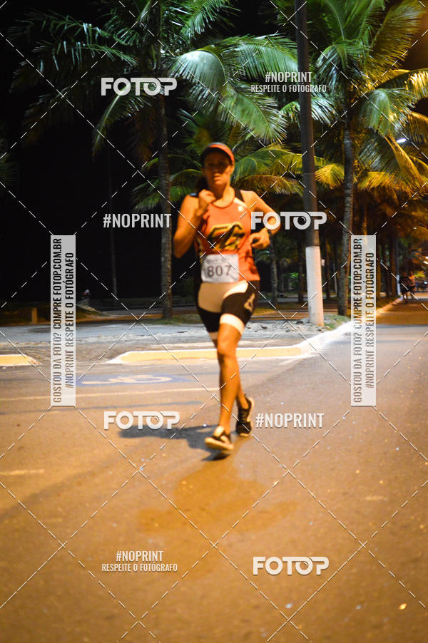 Buy your photos of the eventNight Run 5K 10K Praia Grande on Fotop