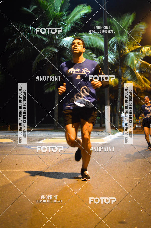 Buy your photos of the eventNight Run 5K 10K Praia Grande on Fotop