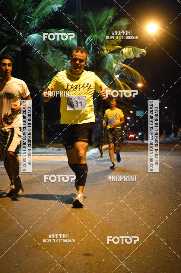 Buy your photos of the eventNight Run 5K 10K Praia Grande on Fotop
