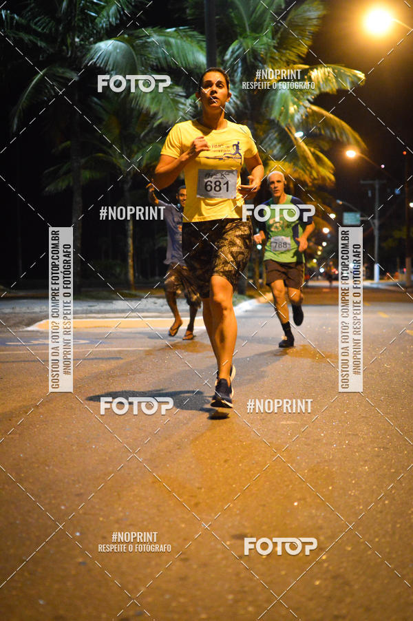Buy your photos of the eventNight Run 5K 10K Praia Grande on Fotop