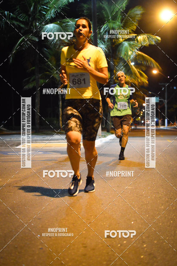 Buy your photos of the eventNight Run 5K 10K Praia Grande on Fotop