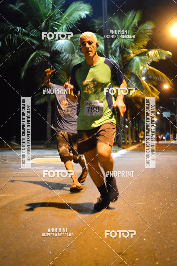 Buy your photos of the eventNight Run 5K 10K Praia Grande on Fotop