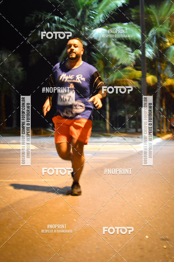 Buy your photos of the eventNight Run 5K 10K Praia Grande on Fotop