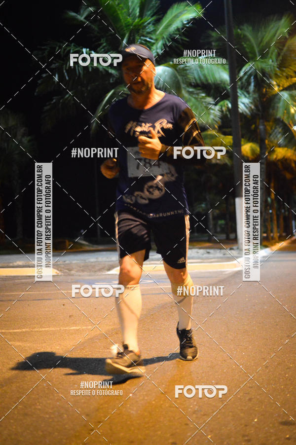 Buy your photos of the eventNight Run 5K 10K Praia Grande on Fotop