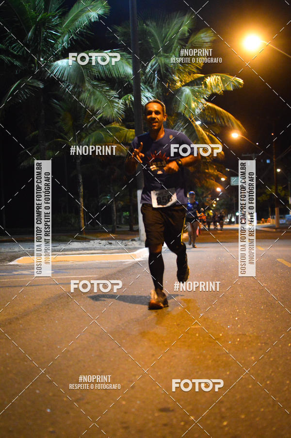 Buy your photos of the eventNight Run 5K 10K Praia Grande on Fotop