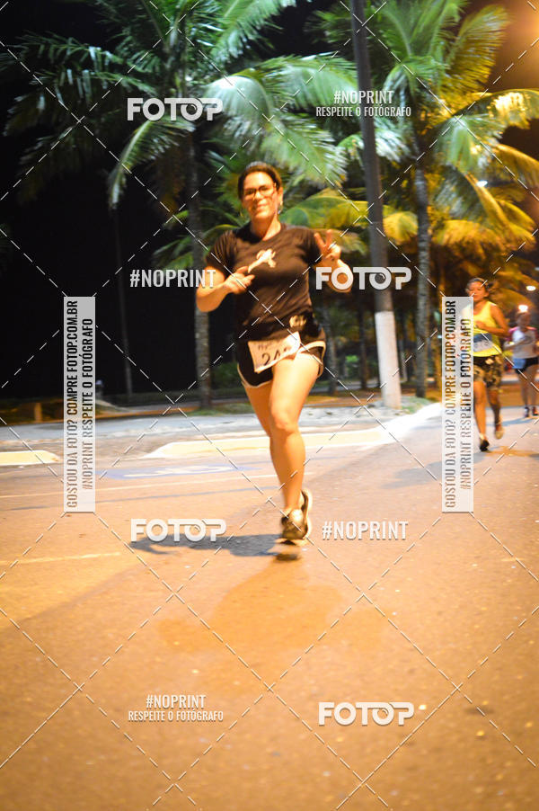 Buy your photos of the eventNight Run 5K 10K Praia Grande on Fotop
