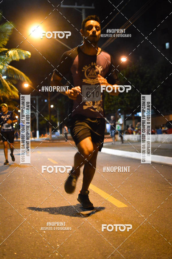 Buy your photos of the eventNight Run 5K 10K Praia Grande on Fotop