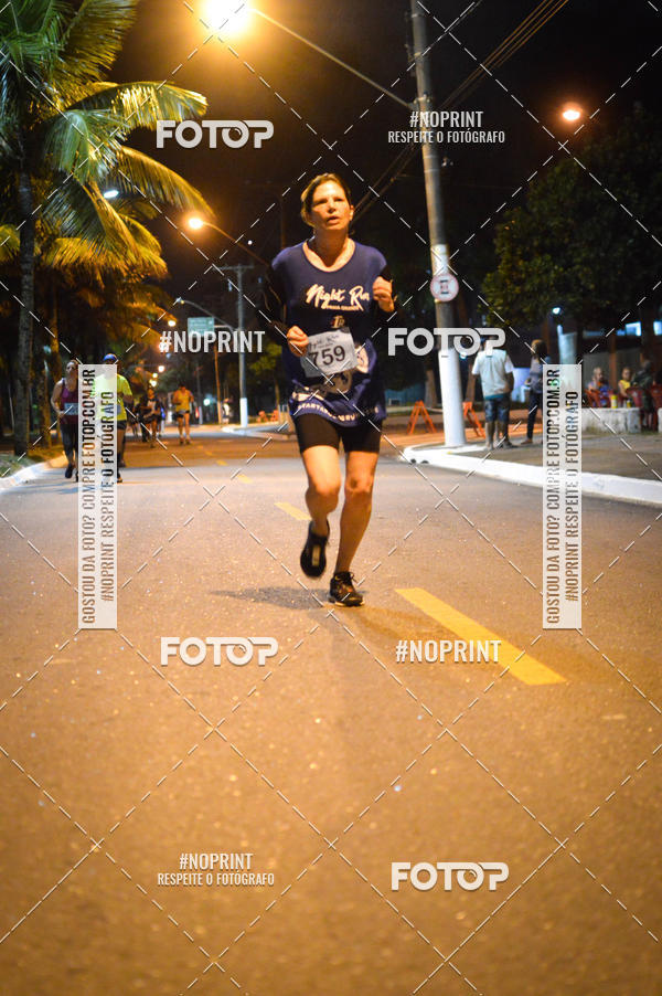Buy your photos of the eventNight Run 5K 10K Praia Grande on Fotop