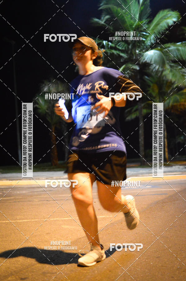 Buy your photos of the eventNight Run 5K 10K Praia Grande on Fotop
