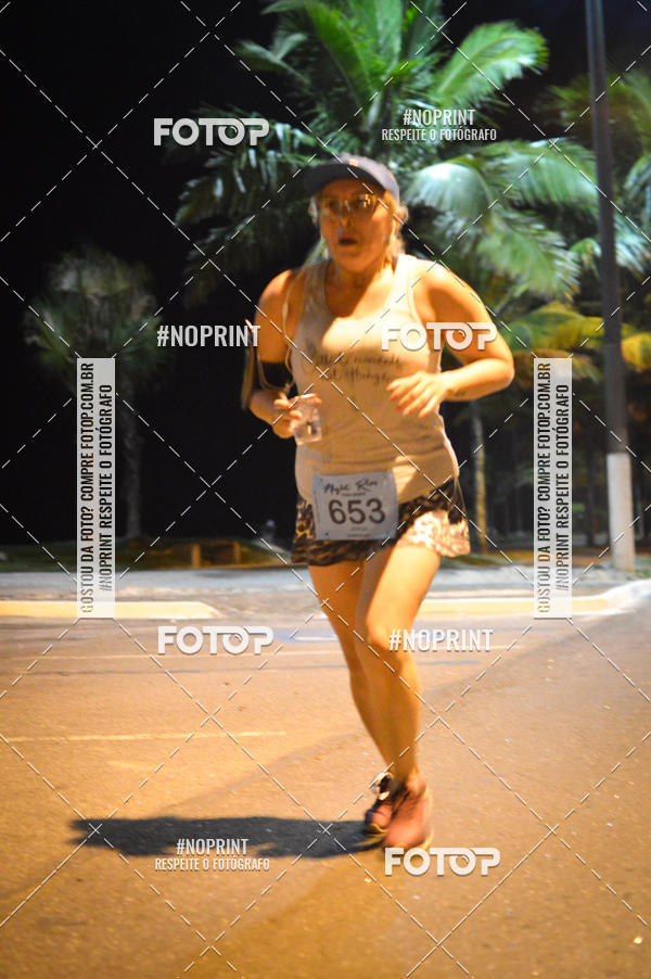 Buy your photos of the eventNight Run 5K 10K Praia Grande on Fotop