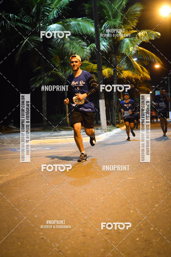 Buy your photos of the eventNight Run 5K 10K Praia Grande on Fotop