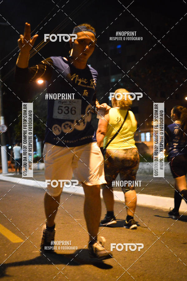 Buy your photos of the eventNight Run 5K 10K Praia Grande on Fotop