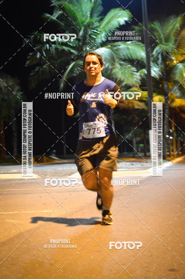 Buy your photos of the eventNight Run 5K 10K Praia Grande on Fotop