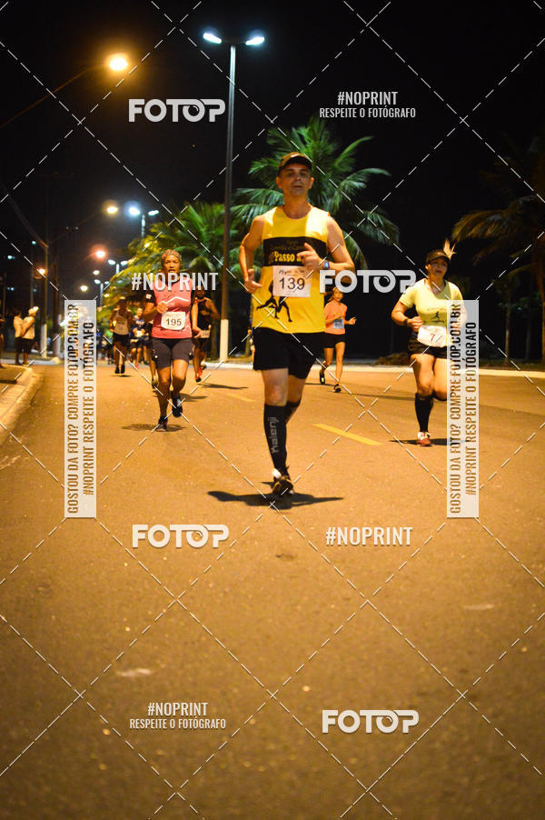 Buy your photos of the eventNight Run 5K 10K Praia Grande on Fotop