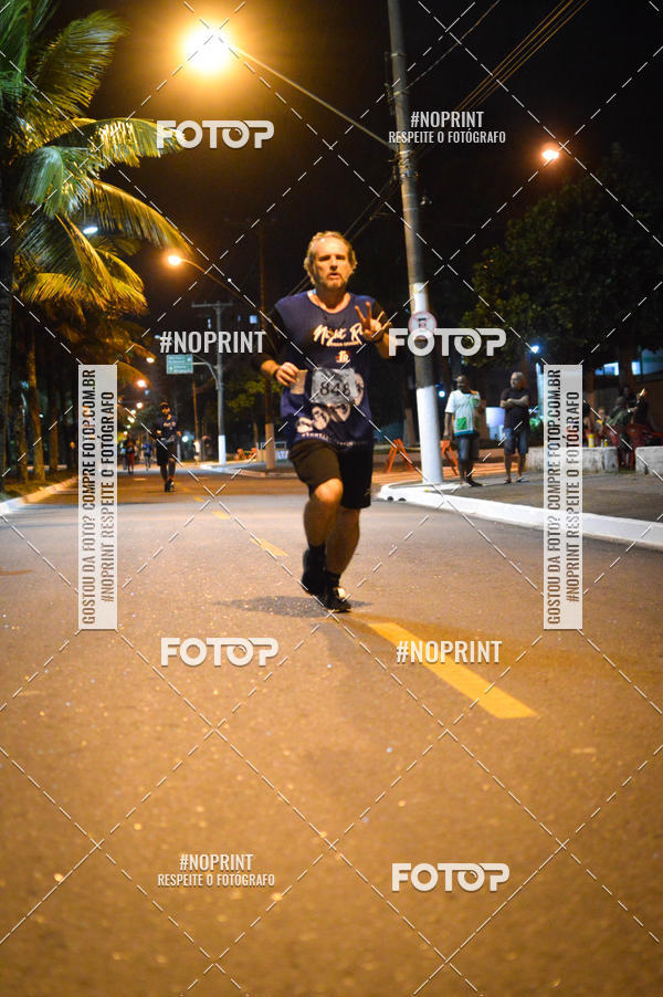 Buy your photos of the eventNight Run 5K 10K Praia Grande on Fotop
