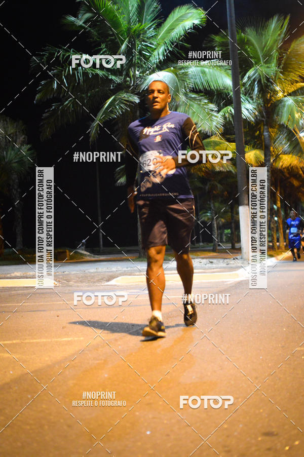 Buy your photos of the eventNight Run 5K 10K Praia Grande on Fotop
