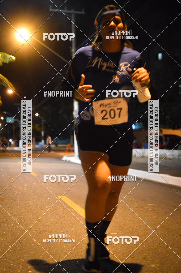 Buy your photos of the eventNight Run 5K 10K Praia Grande on Fotop