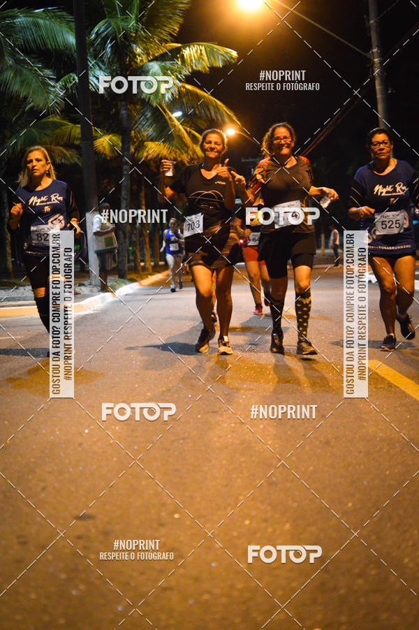 Buy your photos of the eventNight Run 5K 10K Praia Grande on Fotop