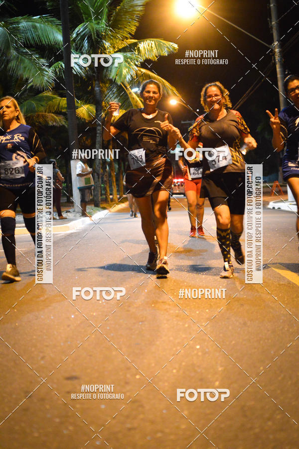 Buy your photos of the eventNight Run 5K 10K Praia Grande on Fotop