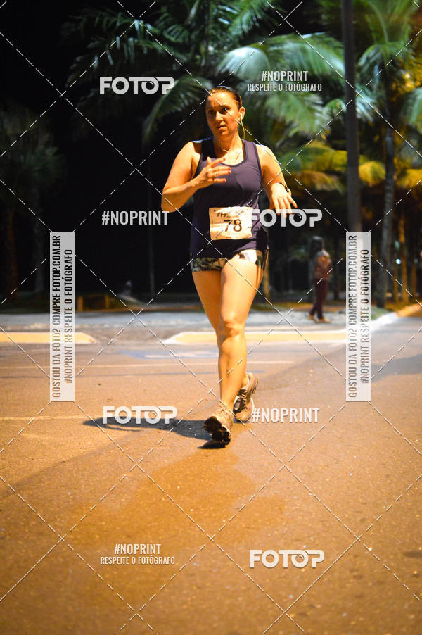 Buy your photos of the eventNight Run 5K 10K Praia Grande on Fotop