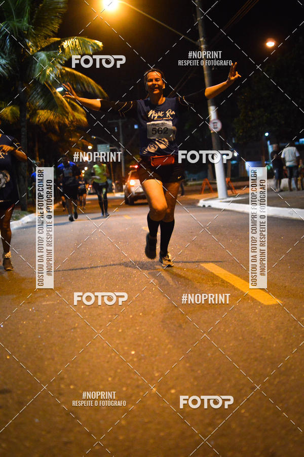 Buy your photos of the eventNight Run 5K 10K Praia Grande on Fotop