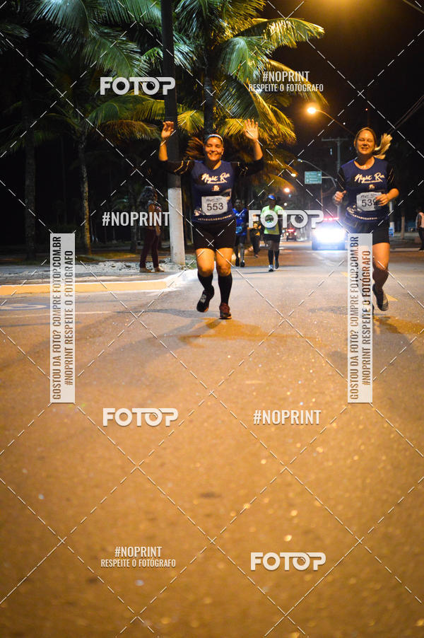Buy your photos of the eventNight Run 5K 10K Praia Grande on Fotop