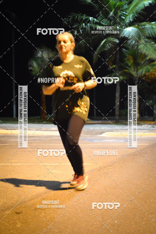 Buy your photos of the eventNight Run 5K 10K Praia Grande on Fotop