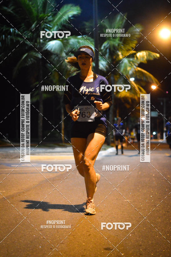 Buy your photos of the eventNight Run 5K 10K Praia Grande on Fotop