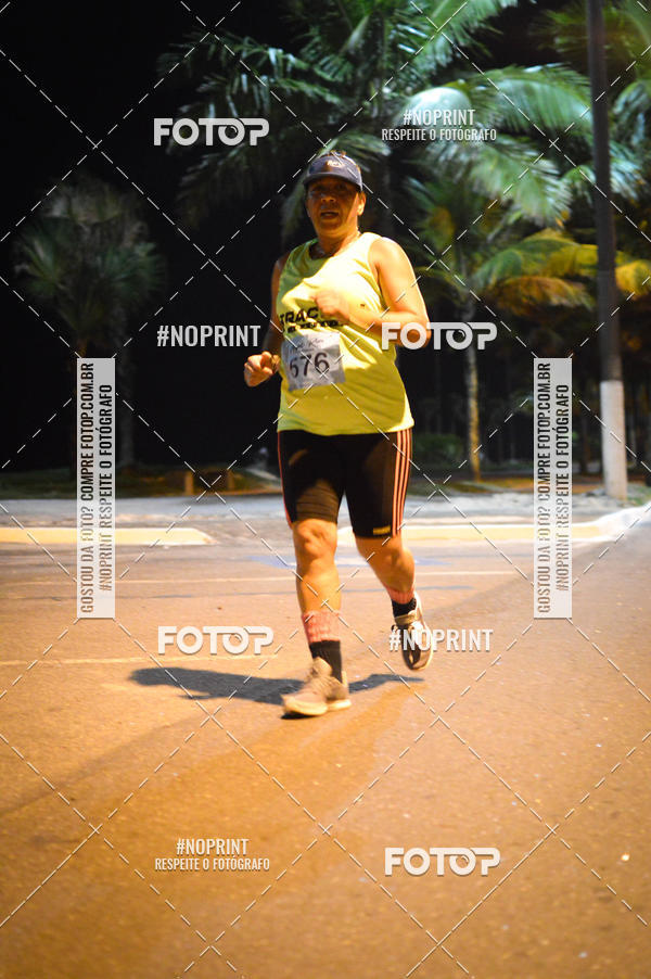 Buy your photos of the eventNight Run 5K 10K Praia Grande on Fotop