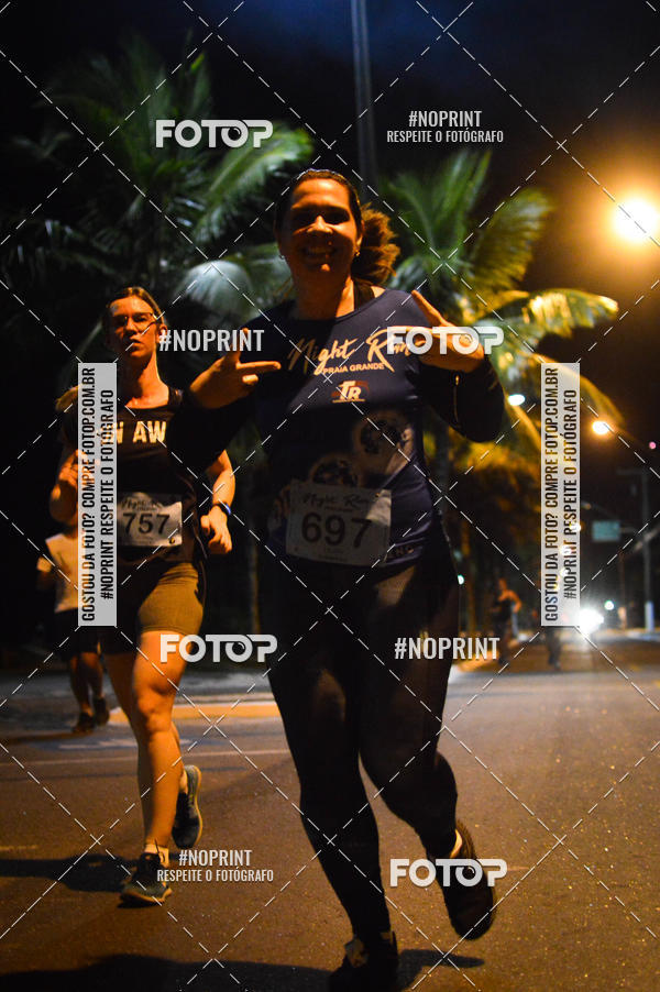 Buy your photos of the eventNight Run 5K 10K Praia Grande on Fotop